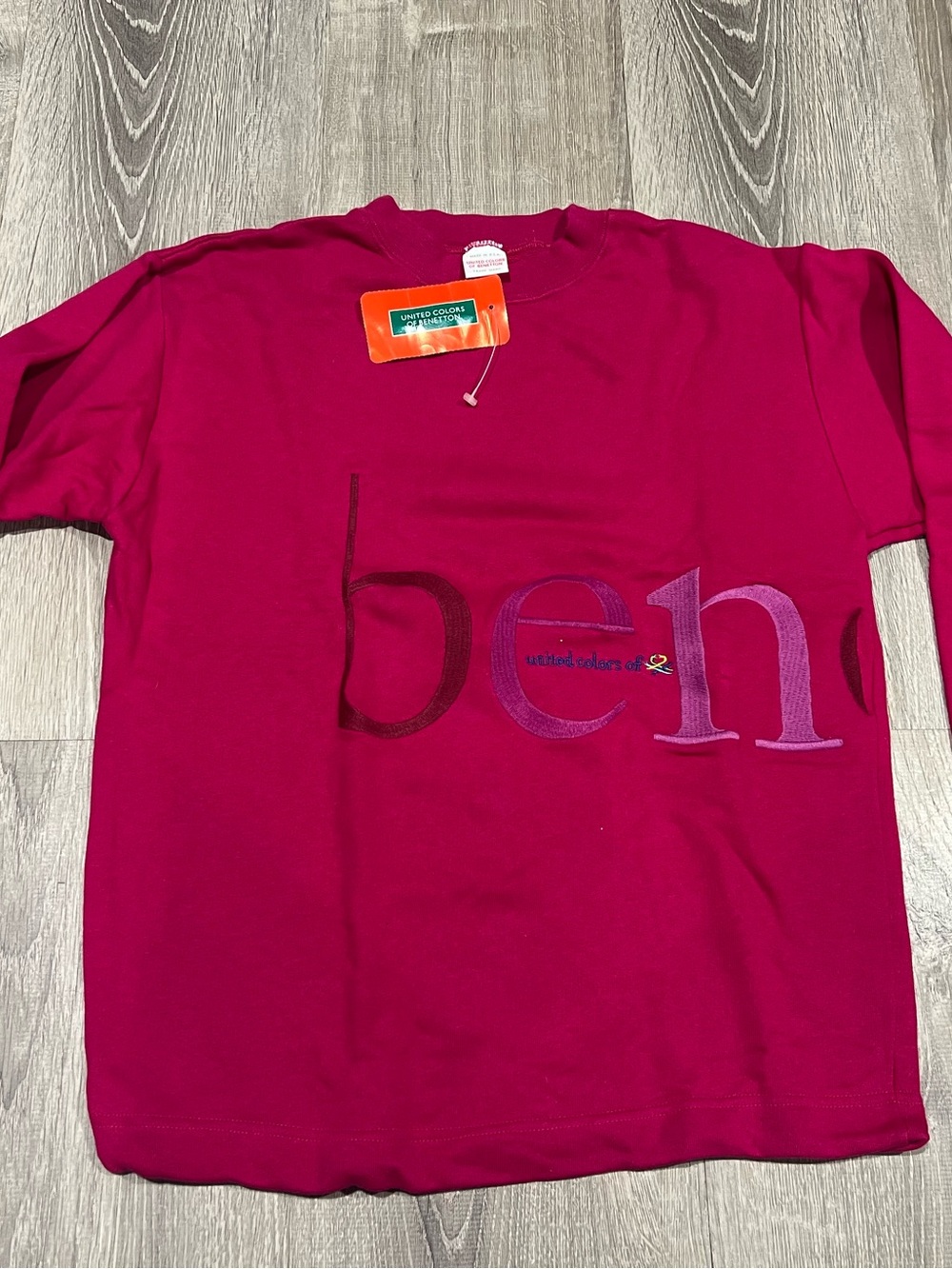 United Colors Of Benetton Bright Magenta Logo 3/4 sleeve sweatshirt xs NWT